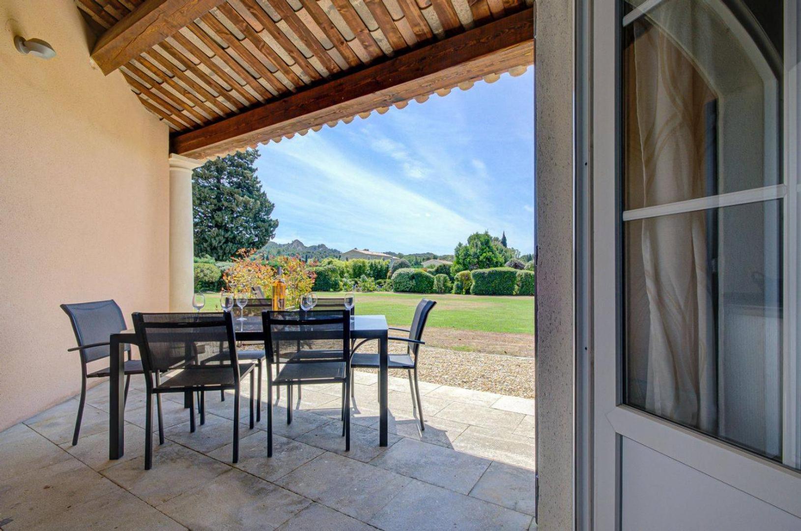 莱斯德梅提费特住宿酒店 Saint-Rémy-de-Provence 外观 照片